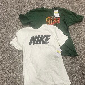 NWT Nike Mens Small Lot t-shirt, white and Nike SB Dark Green Tees